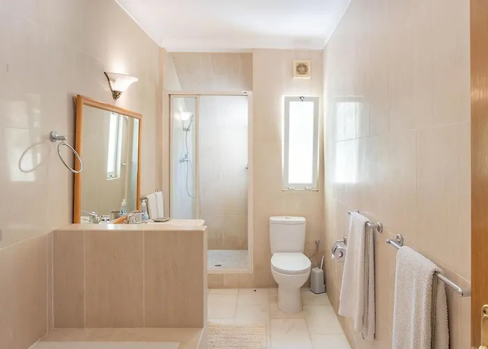Silver - Beautiful 4-bedroom Villa