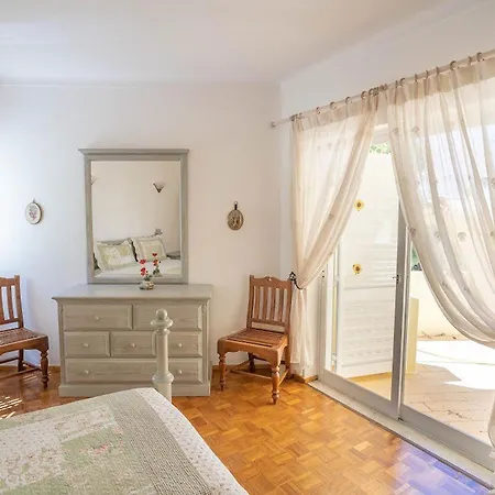 Silver - Beautiful 4-bedroom Carvoeiro (Lagoa)