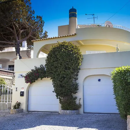 Silver - Beautiful 4-bedroom Villa